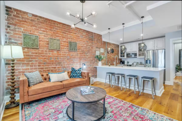 Chic Condo Near French Quarter Stay