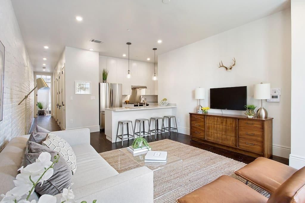 Downtown Nola 4BR Sazerac suite Main Image