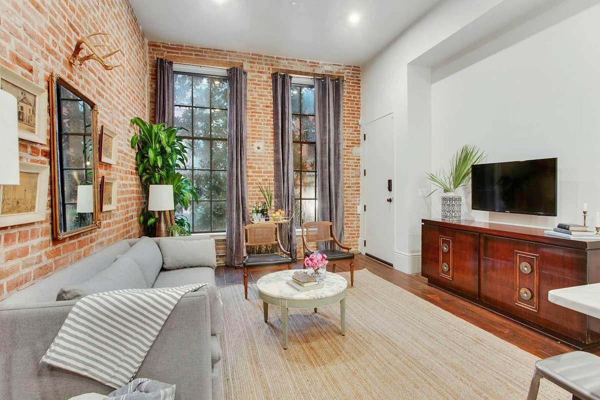 4-BR Hotel Suite Near Bourbon St Main Image