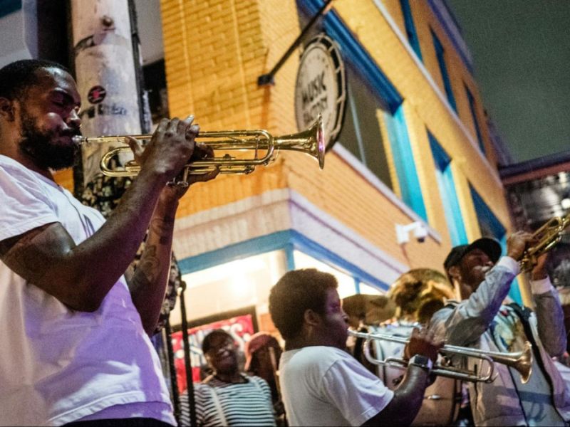 wp-content/uploads/your-guide-to-frenchmen-street-new-orleans.jpg