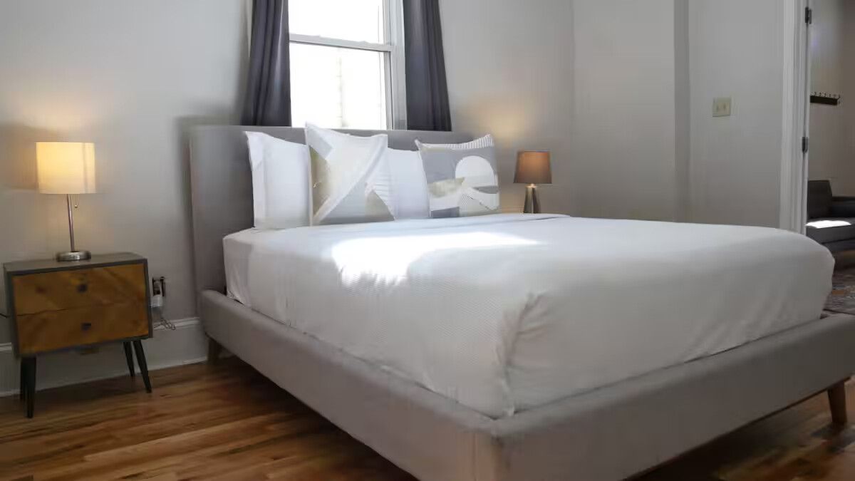 Mid-City Shotgun, Easy Access to Everything Main Image