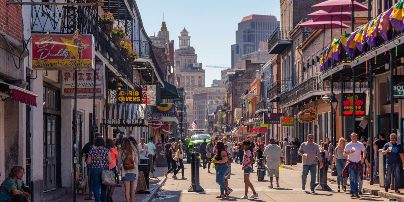 A Local's Guide to the Best Spots in the French Quarter - Book NOLA